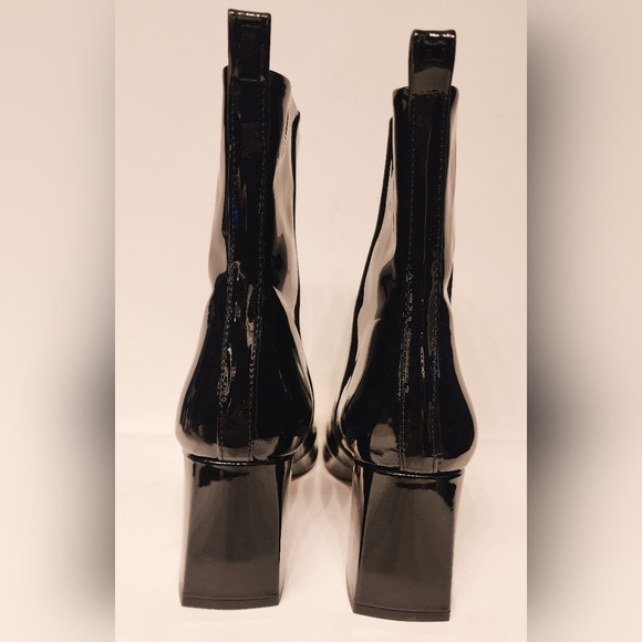 Good American Square Toe Bootie in Black Patent leather Sizes 5.5 And 7 - Picture 10 of 13